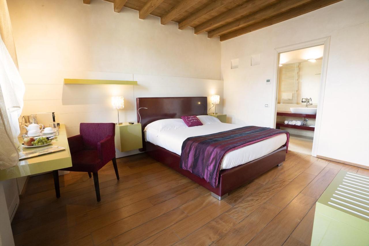 Il Borgo - 1711 Luxury Guest House Arlate المظهر الخارجي الصورة