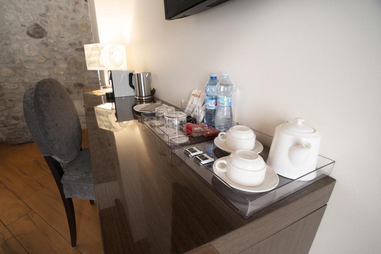 Il Borgo - 1711 Luxury Guest House Arlate المظهر الخارجي الصورة